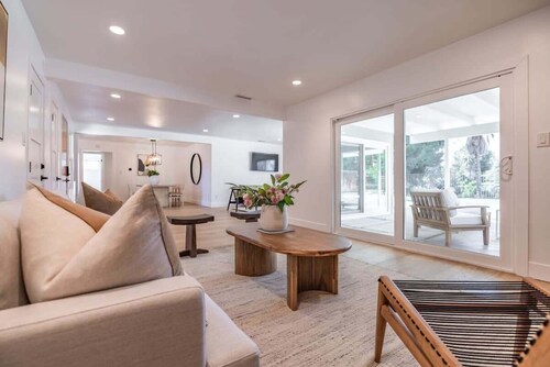 @ Marbella Lane - Cozy Modern Home w/ Relaxing Design & Pool