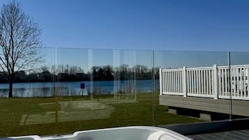 Bañera de hidromasaje exterior