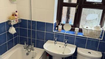 Nhà | Phòng tắm | Vòi sen/bồn tắm kết hợp, bồn tắm ngâm, máy sấy tóc, khăn tắm