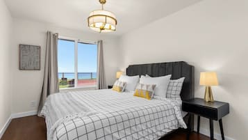 House (3 Bedrooms) | 3 bedrooms, desk, laptop workspace, iron/ironing board