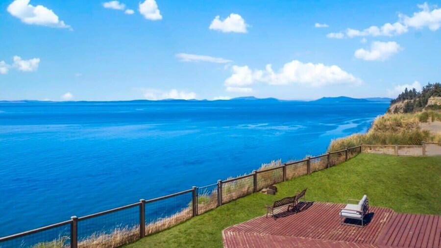 @ Marbella Lane - Seas the Bay Sanctuary