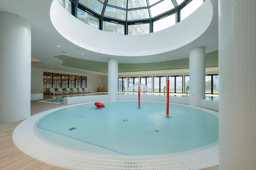 Holiday studio near the beach, pool, sauna