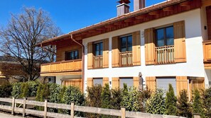 Exterior - Leos Wallbergblick 2 - Holiday apartment in Rottach-Egern am Tegernsee (Rottach-Egern)