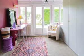 Interior - RENOVATED LONGERE DESIGN, WITH GARDEN, 1H30 FROM PARIS, CHARMING VILLAGE ON FOOT (Noyers)