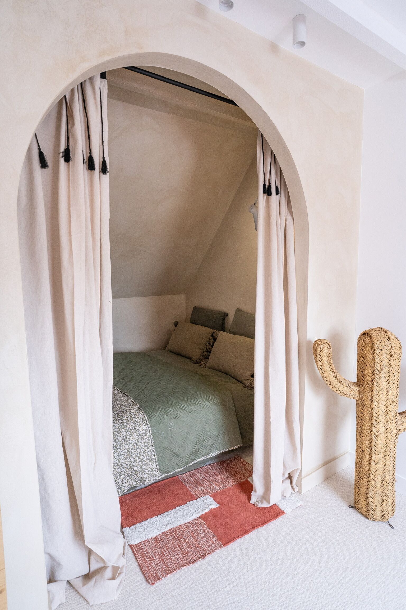 5 chambres, fer et planche à repasser, lit parapluie, Wi-Fi gratuit