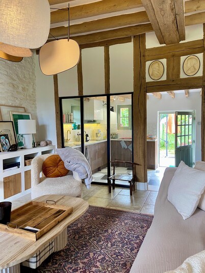 RENOVATED LONGERE DESIGN, WITH GARDEN, 1H30 FROM PARIS, CHARMING VILLAGE ON FOOT