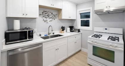 @ Marbella Lane - Spacious 2BR Home Near Westgate