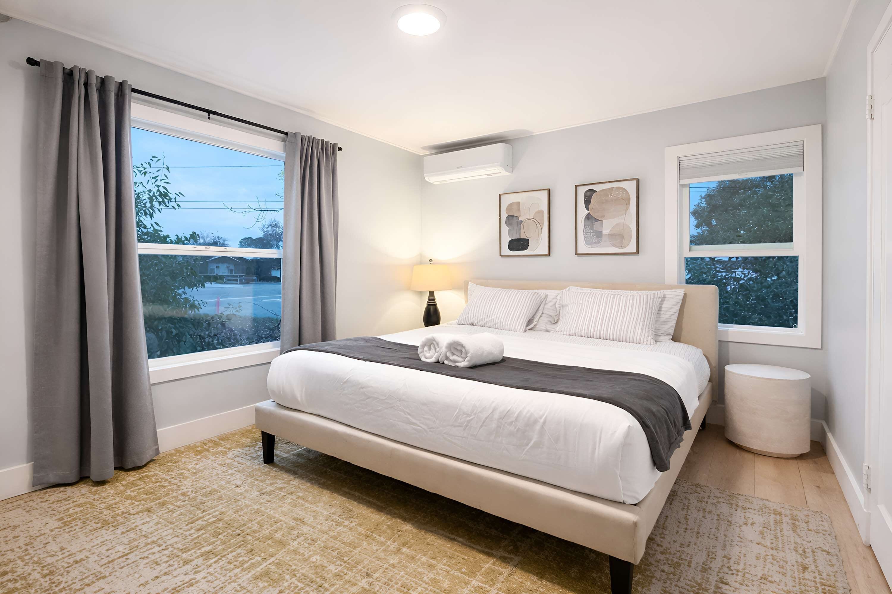 House (2 Bedrooms)