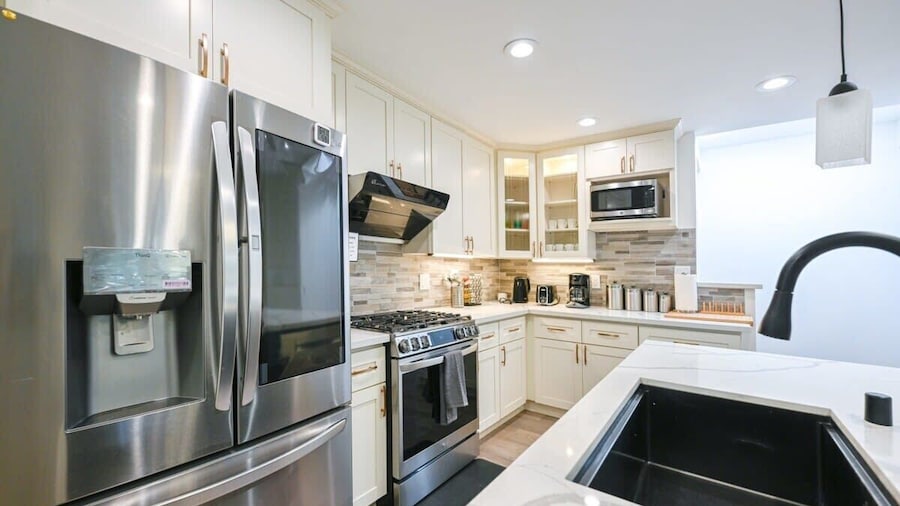 @ Marbella Lane - Exquisite Home 3BR