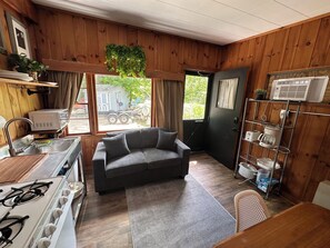 Interior - Cozy 1-Bedroom Cottage Meredith shared beach with AC (Meredith)