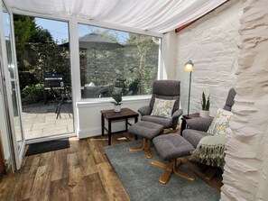 Interior - 2loos (Newton Stewart)