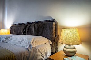 2 dormitorios, tabla de planchar con plancha, wifi y ropa de cama