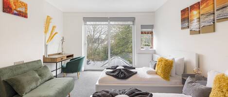 5 室のベッドルーム、アイロン / アイロン台、WiFi、ベッドシーツ