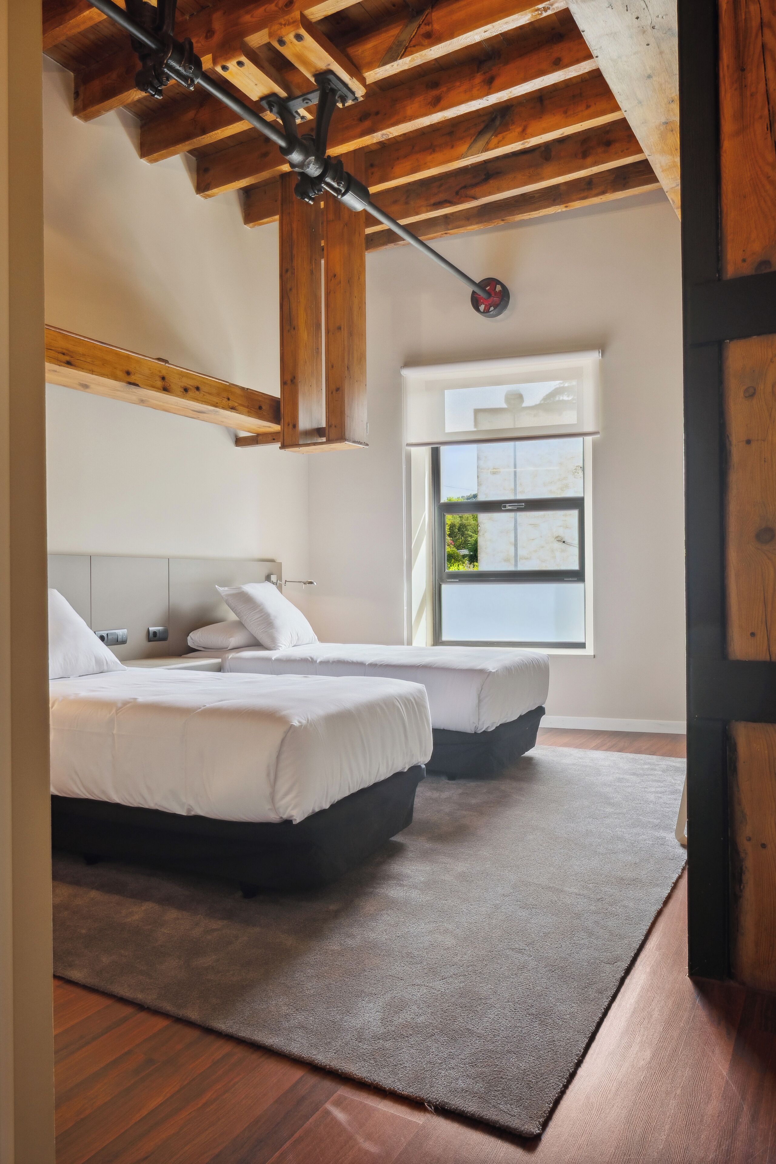 Zweibettzimmer, Flussblick | Zimmersafe, kostenloses WLAN