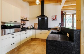Fridge, oven, dishwasher, coffee/tea maker