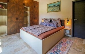 2 bedrooms, free WiFi