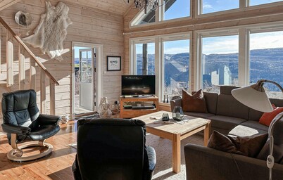 Lovely home in åseral with sauna