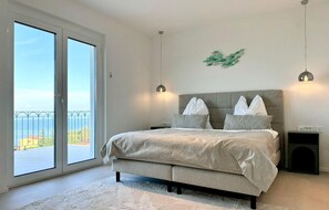 3 chambres, fer et planche à repasser, lit parapluie, Wi-Fi gratuit