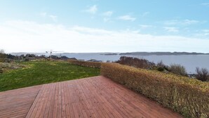 Unclassified image, 2 of 19, button - Awesome home in Bekkjarvik (Bekkjarvik)