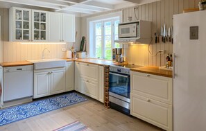 Kühlschrank, Ofen, Herdplatte, Geschirrspüler