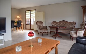 Kamin, Tischtennisplatte