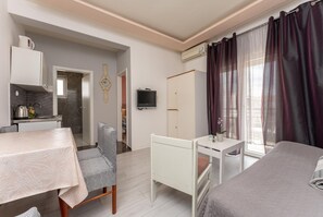 1 chambre, Wi-Fi gratuit, draps fournis