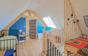 2 chambres, fer et planche à repasser, lit parapluie, Wi-Fi gratuit