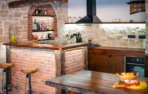 Bar (en la propiedad)