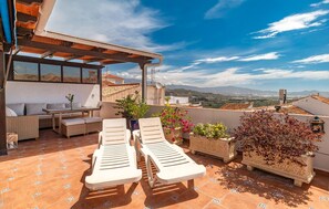 Outdoor dining - Lovely home in Salobreña (Salobreña)
