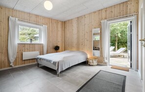 5 soverom, reiseseng for barn og wi-fi (inkludert)