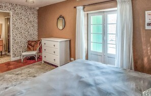 3 chambres, fer et planche à repasser, Wi-Fi gratuit