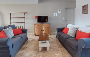 TV, peis og DVD-spiller