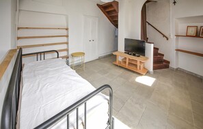 2 bedrooms, free WiFi - Gorgeous home in Orange (Orange)