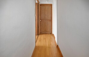 Interior - Gorgeous home in Orange (Orange)