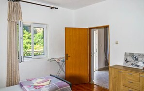 2 bedrooms, free WiFi