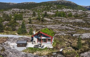 Exterior - Lovely home in Masfjordnes with sauna (Masfjordnes)