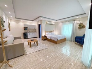 Estúdio standard, vista para o jardim | 1 quarto, Wi-Fi de cortesia, roupa de cama