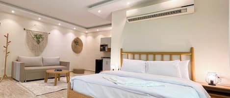 Studio Standard, vue jardin | Wi-Fi gratuit, draps fournis