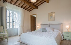 5 chambres, lit parapluie, Wi-Fi gratuit, draps fournis