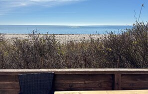 Nær stranden og fisking