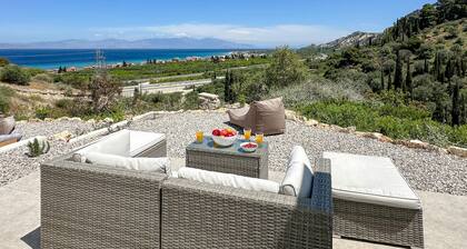 Gorgeous home in Xylokastro with WiFi