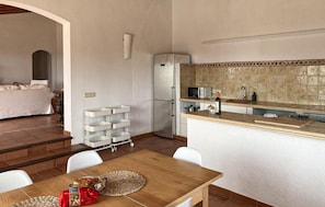 Kühlschrank, Herdplatte, Geschirrspüler