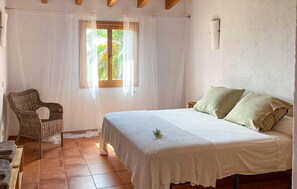 3 chambres, lit de bébé portatif, accès au Wi-Fi (inclus)