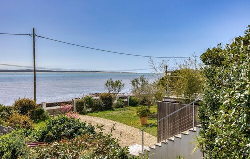 Awesome home in Saint-Trojan-les-Bains