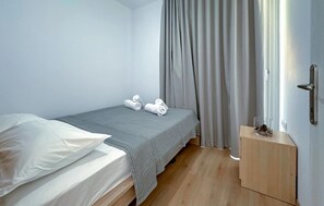 2 makuuhuonetta, ilmainen Wi-Fi, vuodevaatteet