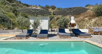 Lovely home in Xylokastro with WiFi