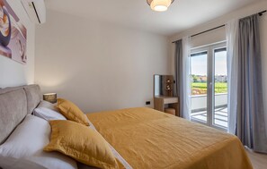 2 sovrum, strykjärn/strykbräda, resesäng och gratis wi-fi