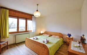 2 bedrooms, travel cot, free WiFi - 2 bedroom beautiful apartment in Lamon (Lamon)