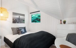 2 bedrooms, free WiFi