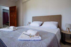 4 bedrooms, desk, iron/ironing board, free WiFi - Villa Kotetsi in Zakynthos (Agrilia)